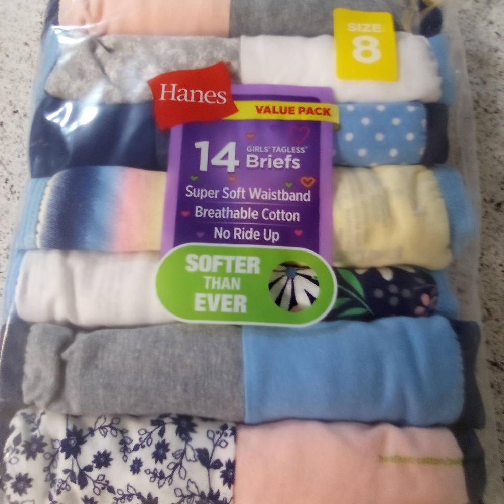 Hanes Girls' Tagless Briefs Value Pack - Multicolor